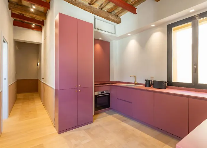 Spanish Steps Exclusive 3bdr Apartment *
