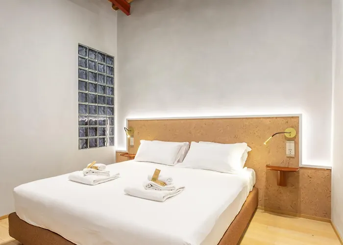 Spanish Steps Exclusive 3bdr * Rom