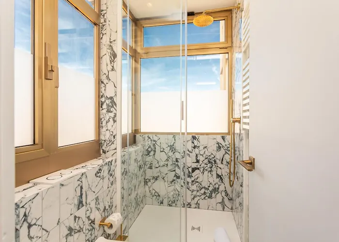 Spanish Steps Exclusive 3bdr *