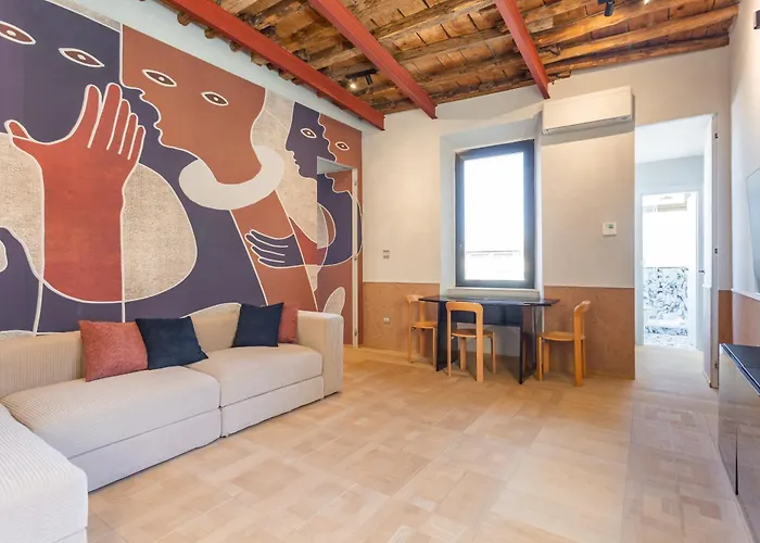 Spanish Steps Exclusive 3bdr * Rom