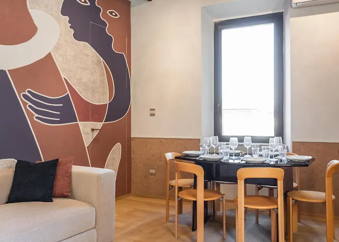 Spanish Steps Exclusive 3bdr Apartment *