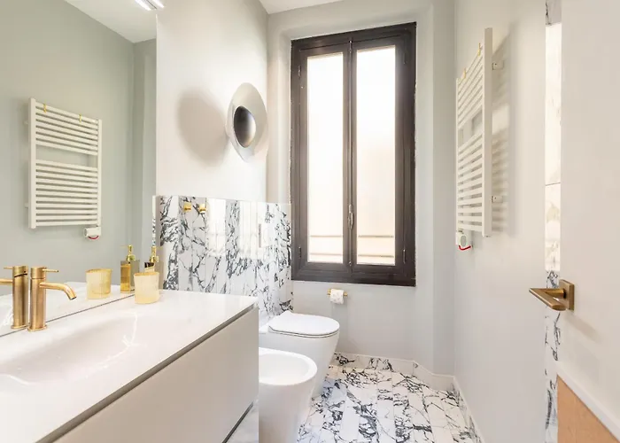 Spanish Steps Exclusive 3bdr Apartment *