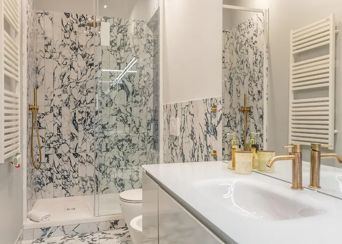 Spanish Steps Exclusive 3bdr * Rom