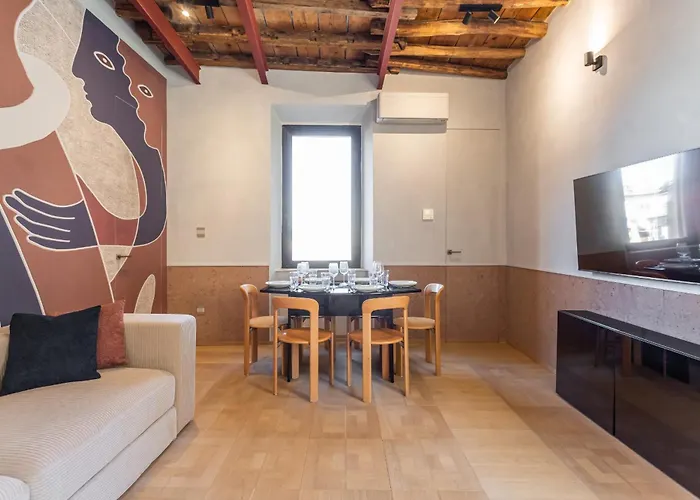 Spanish Steps Exclusive 3bdr Apartment *